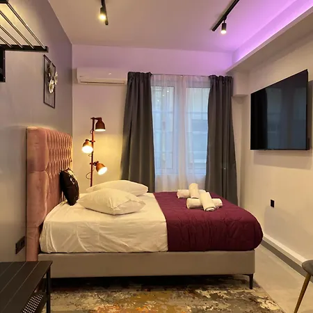 Aphrodite Klathmonos By Zeussuites Apartment Athens